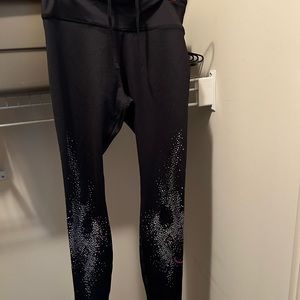 Ladies Nike gym leggings.